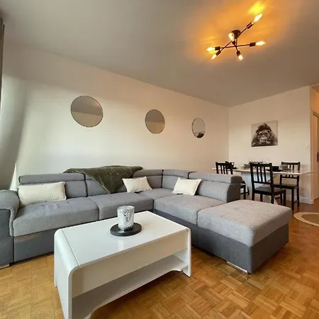 Appartamento Le Bary - 10p - 100m2 - Gare - Parking Privé Gratuit Le Mans