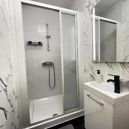 Le Bary - 10p - 100m2 - Gare - Parking Prive Gratuit * Le Mans