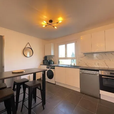 Le Bary - 10p - 100m2 - Gare - Parking Prive Gratuit * Le Mans