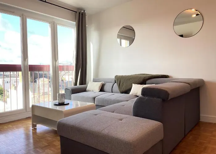 Le Bary - 10p - 100m2 - Gare - Parking Prive Gratuit